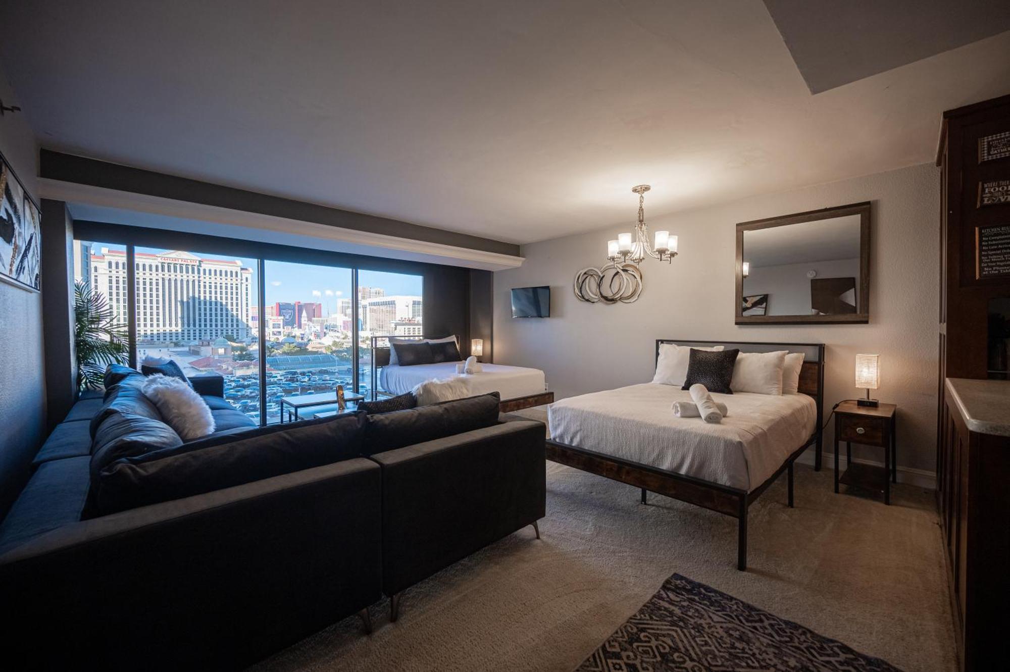 Iconic Vegas Views - 6 Comfy Beds, No Resort Fees, Center Strip! Las Vegas Exterior foto